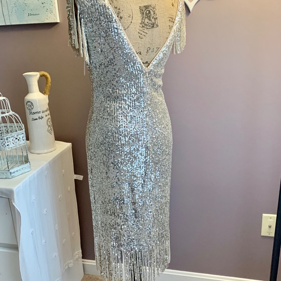 Gorgeous Frank Lyman Sequin dress with fringe Sz M - Picture 9 of 16